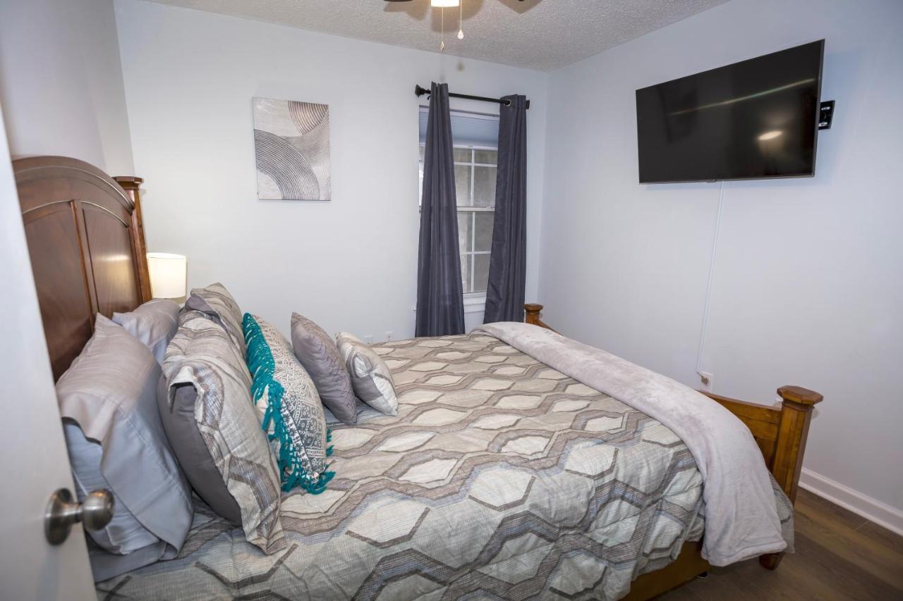 Elegant 3 Bedroom Apt With Free Parking And Balcony Nashville Zewnętrze zdjęcie